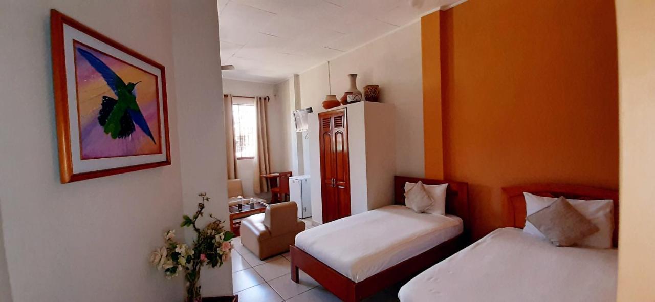 Hostal Huayruro Iquitos Buitenkant foto