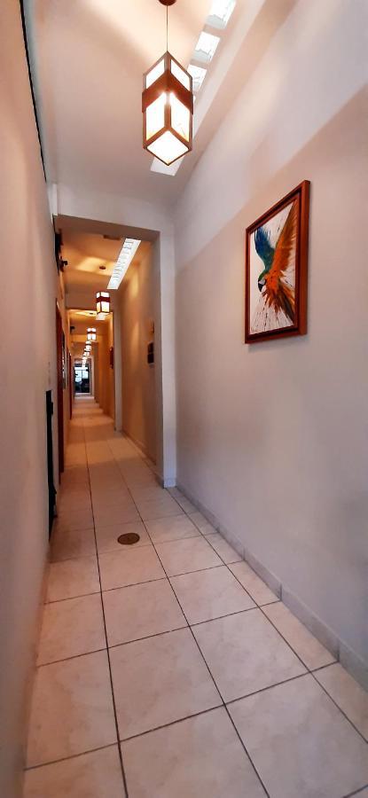 Hostal Huayruro Iquitos Buitenkant foto