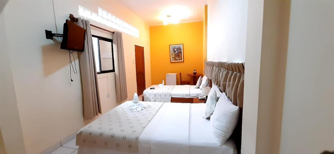 Hostal Huayruro Iquitos Buitenkant foto